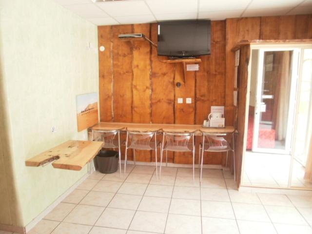 Hotel Restaurant Lancheton Saint-Julien-Mont-Denis Exterior photo